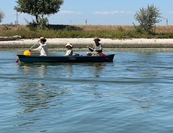 Family on canoe 2025-07-13